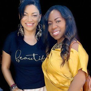 Meet your Posher, Zina and Courtney